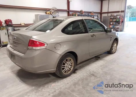 2008 Ford Focus Se z USA, uszkodzony, nr VIN 1FAHP33N78W133960